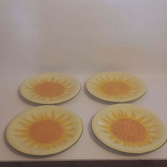 Sunflower Plates 8 Inch Yellow Orange Green - Picture 2 of 6